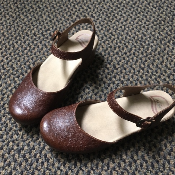 Dansko Shoes - Dansko Maryjanes
